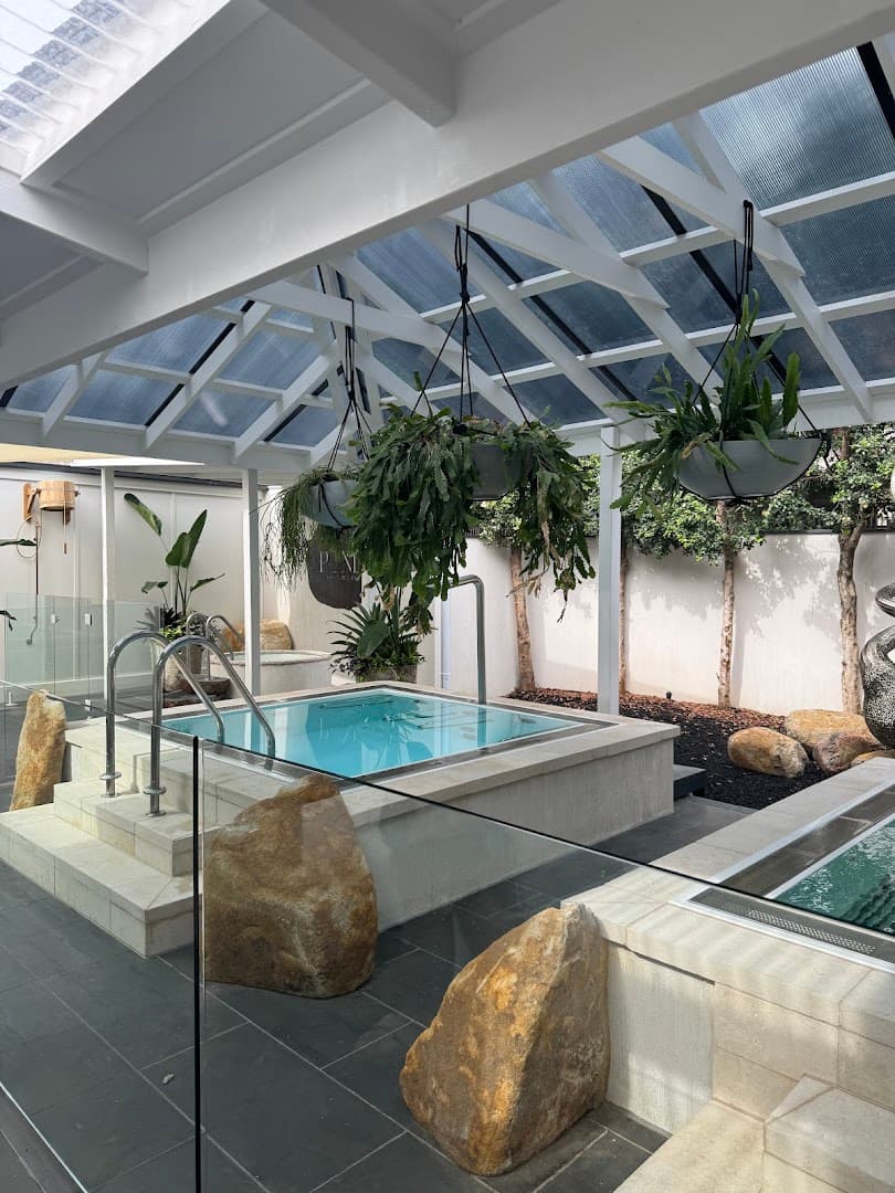 Pond Bathhouse photo 3