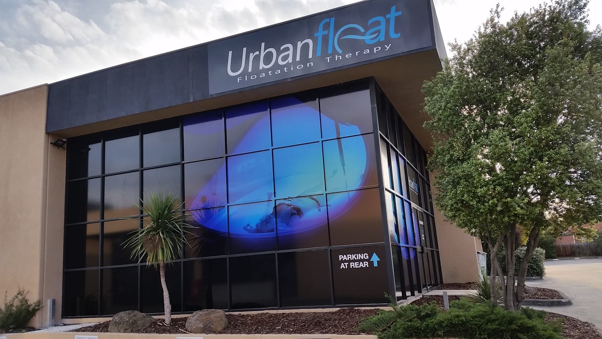 Urban Float photo 4