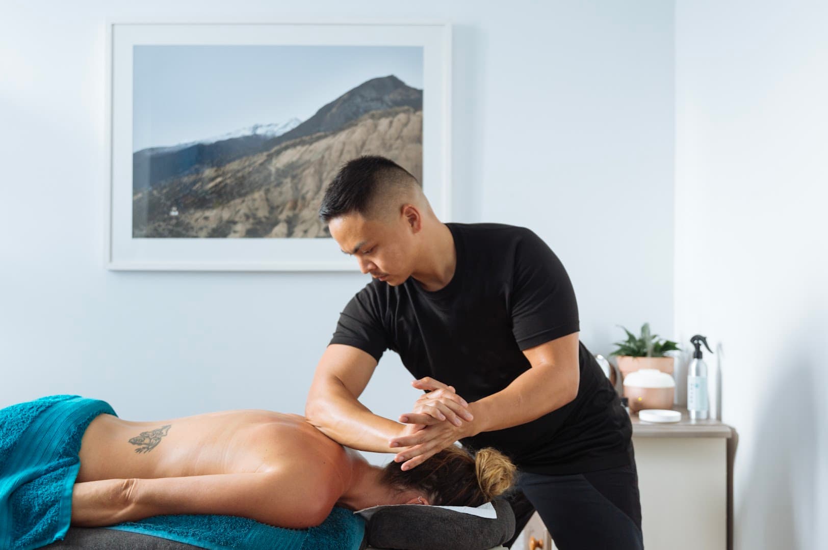 Recentre - Sports & Remedial Massage, Infrared Sauna, Ice bath, Red Light & Compression therapy photo 5